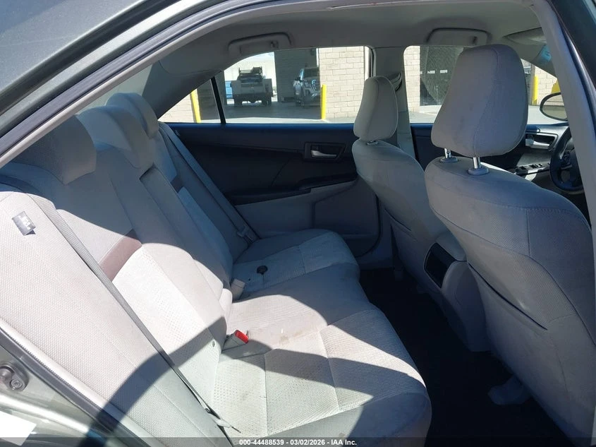 Toyota Camry 2.5L I-4 DOHC, VVT, 173HP Front Wheel Drive, снимка 8 - Автомобили и джипове - 53864434