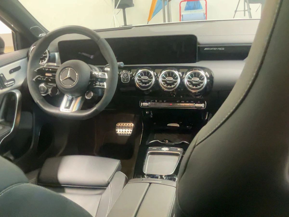 Mercedes-Benz A45 AMG 4M Facelift/360/Burmester/Multibeam, снимка 6 - Автомобили и джипове - 54159737