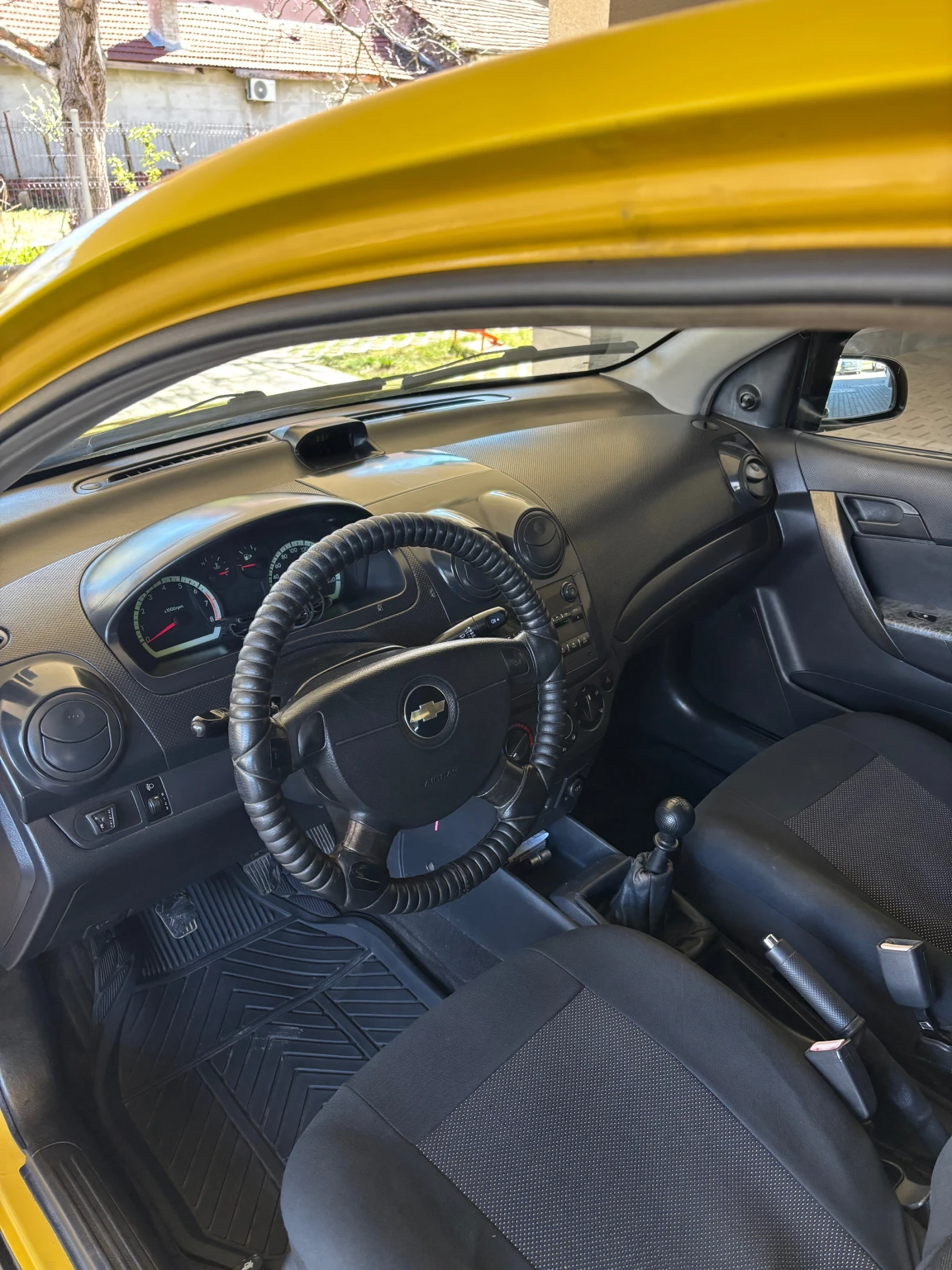 Chevrolet Aveo, снимка 9 - Автомобили и джипове - 54267728