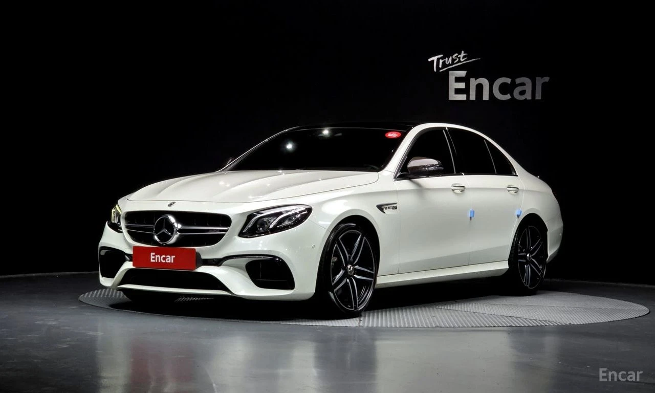 Mercedes-Benz E 63 AMG BURMESTER / 360 КАМЕРИ / PANO / ОБДУХВАНЕ/ HAED UP