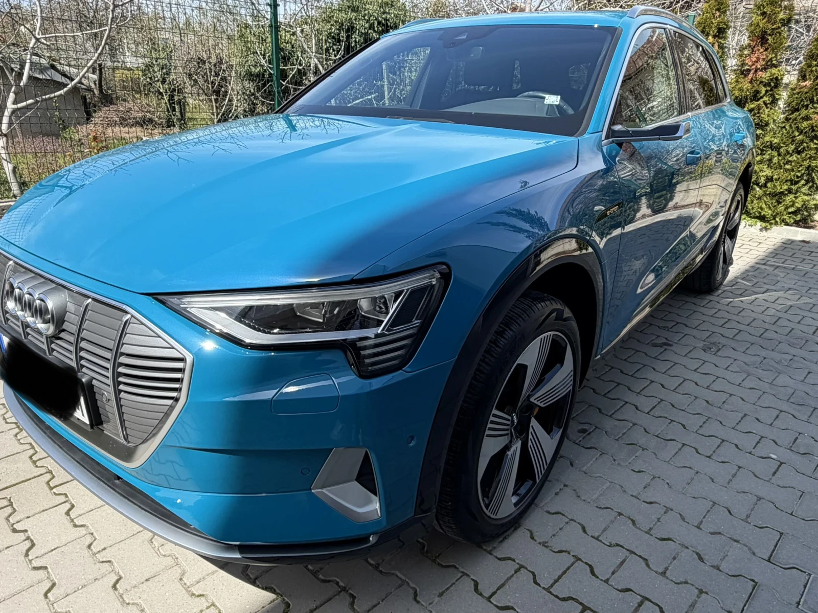 Audi E-Tron 55 Quattro реални 32000 км!, снимка 2 - Автомобили и джипове - 54542060