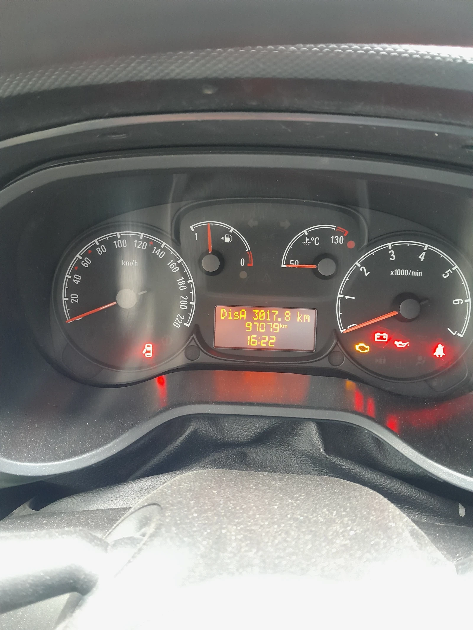 Opel Combo Товарен, снимка 7 - Автомобили и джипове - 54583172
