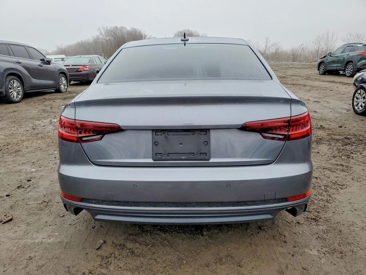 Audi A4 2.0l Premium Plus, снимка 6 - Автомобили и джипове - 54726307