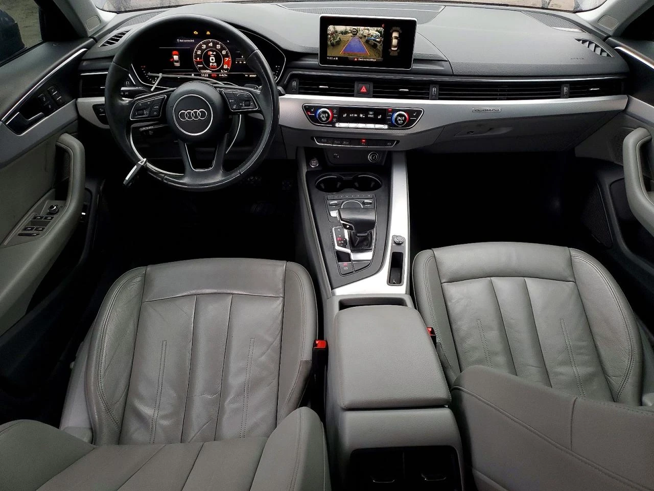 Audi A4 2.0l Premium Plus, снимка 8 - Автомобили и джипове - 54726307