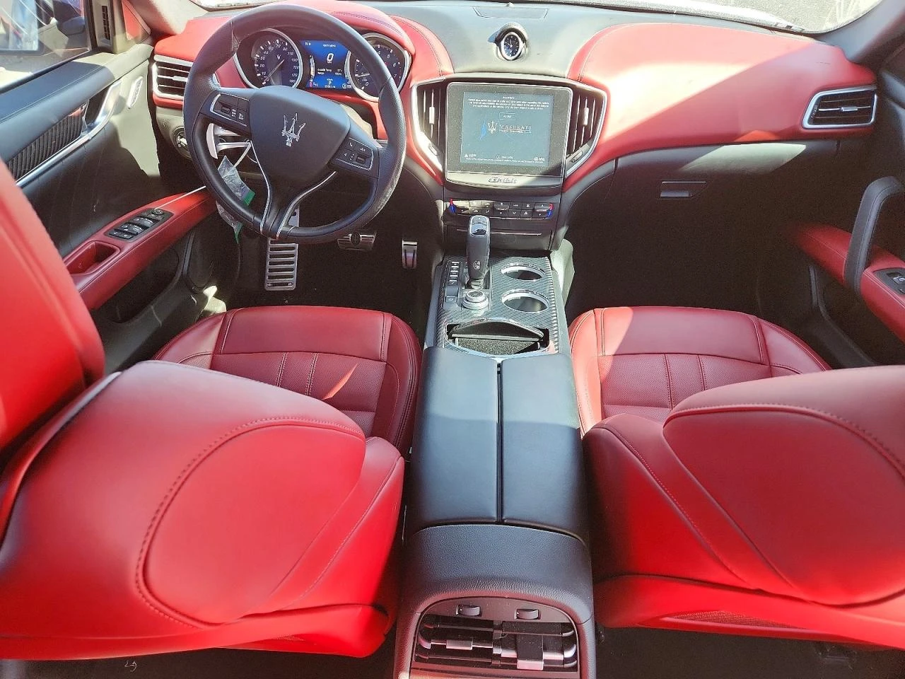 Maserati Ghibli 3.0l S, снимка 8 - Автомобили и джипове - 54975036