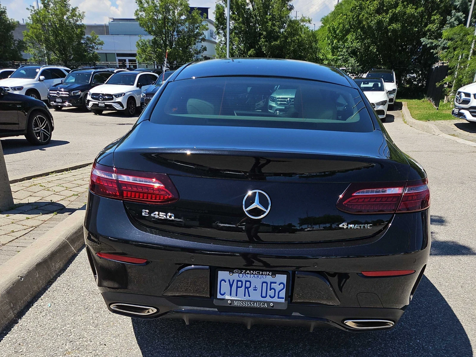 Mercedes-Benz E 450 ДИСТРОНИК * BURMESTER * ПОДГРЕВ * ОБДУХВАНЕ * ПАНО, снимка 2 - Автомобили и джипове - 55254573