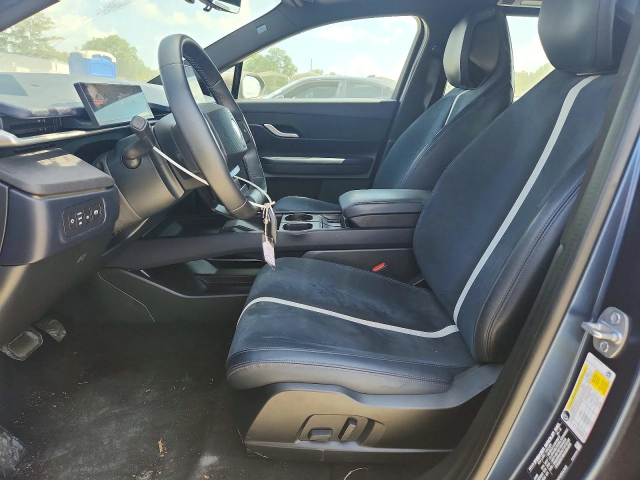 Fisker Ocean One AWD, снимка 7 - Автомобили и джипове - 55935259