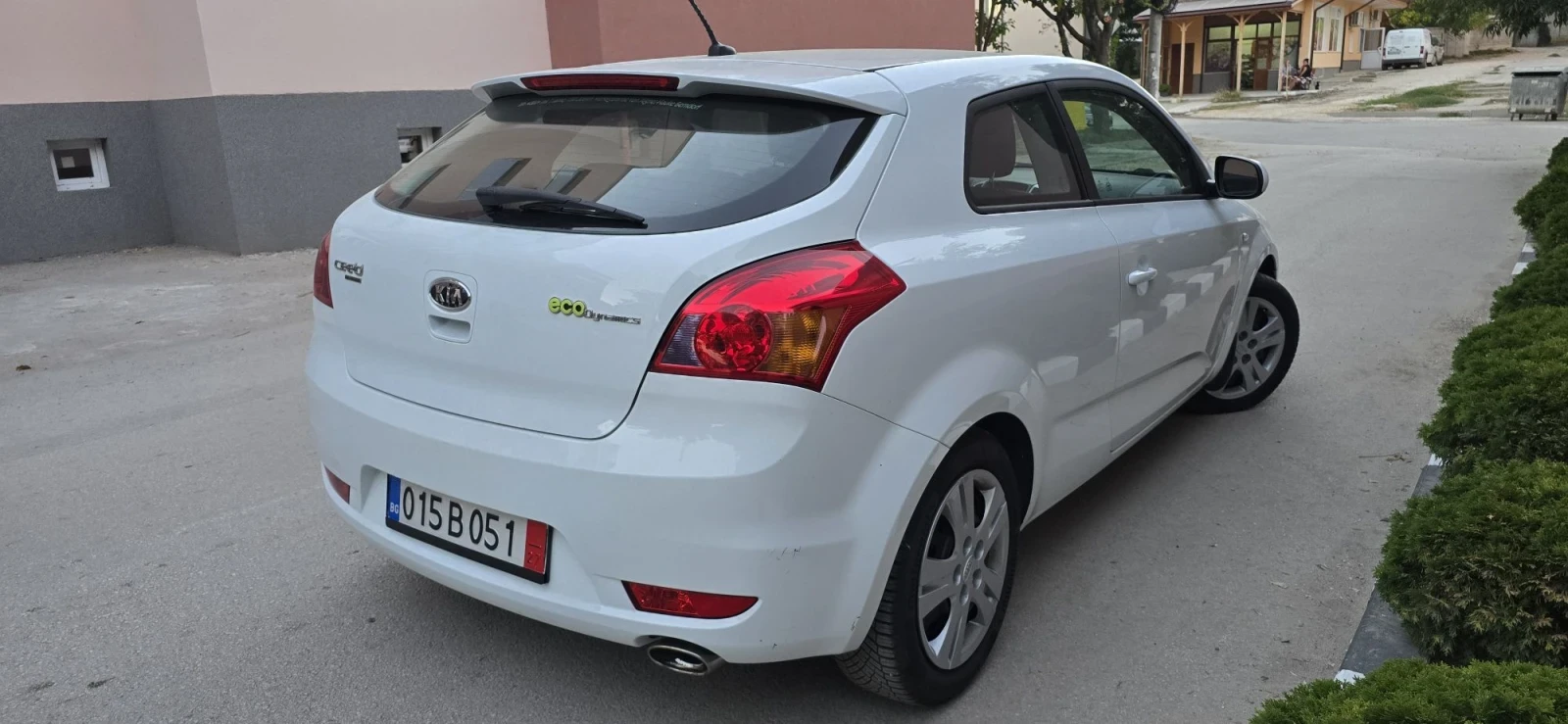 Kia Ceed 1.6d.6ск., снимка 5 - Автомобили и джипове - 56001634