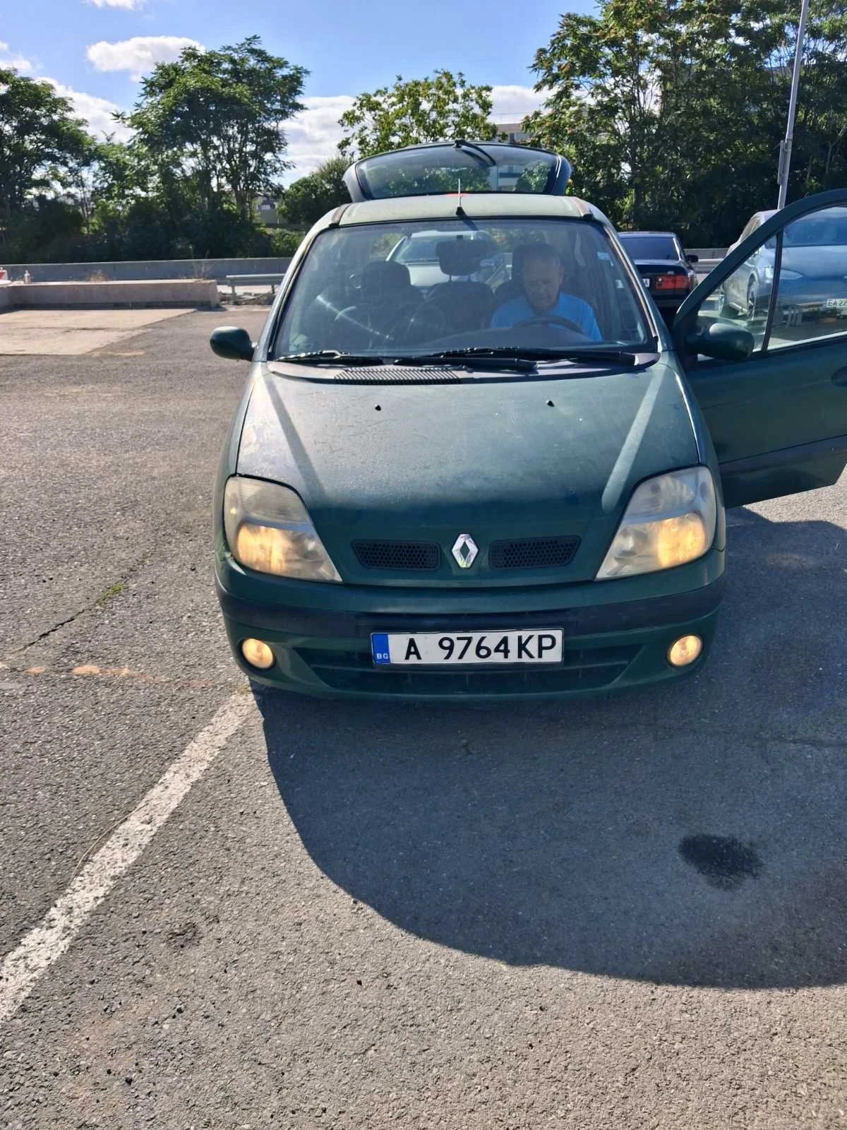 Renault Scenic, снимка 4 - Автомобили и джипове - 56016290