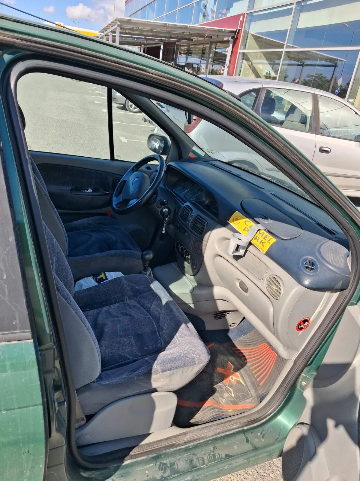 Renault Scenic, снимка 8 - Автомобили и джипове - 56016290