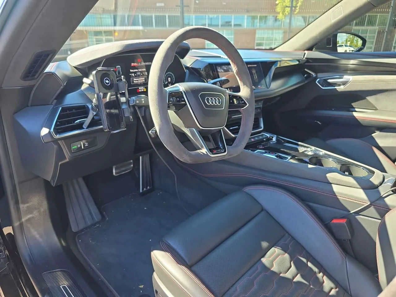 Audi E-Tron GT * quattro * CARFAX * ����� �� ����������� | Mobile.bg � ����������� 5