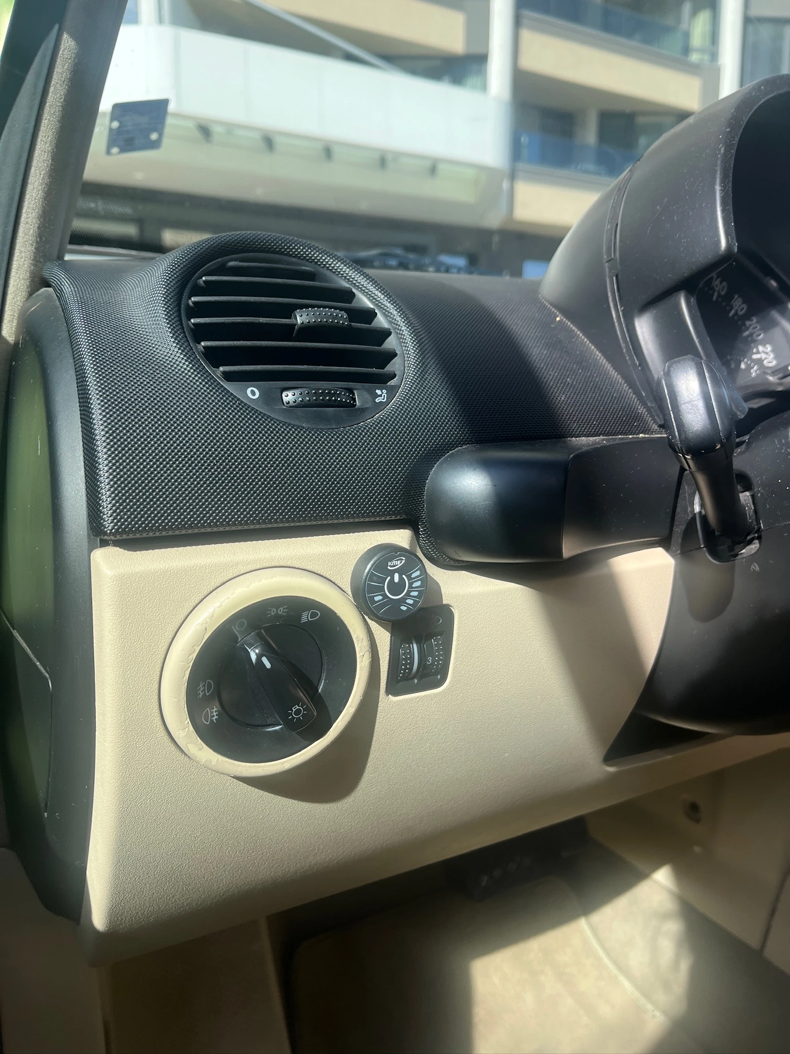 VW New beetle, снимка 15 - Автомобили и джипове - 56599777