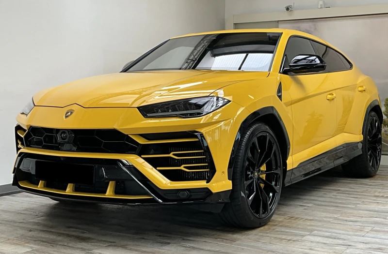 Lamborghini Urus ADAS 23Zoll Panorama B&O Keramik, снимка 1 - Автомобили и джипове - 47941199