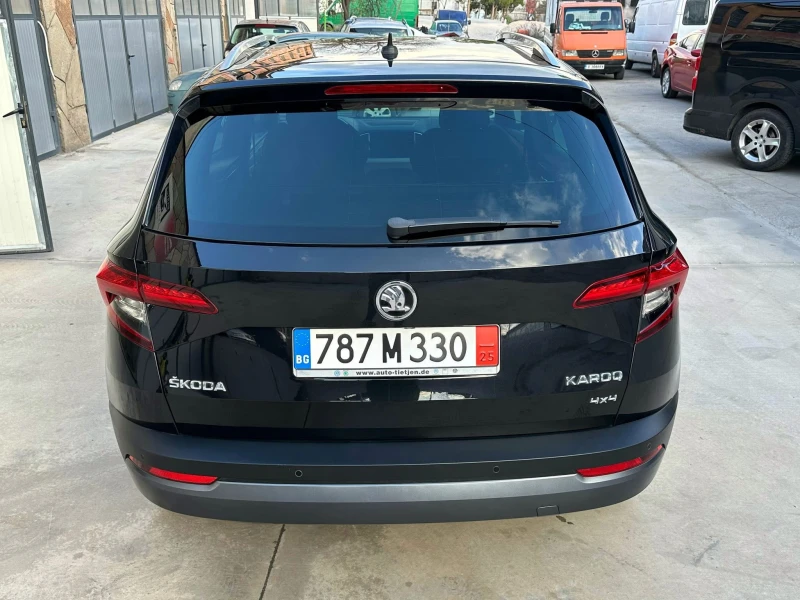 Skoda Karoq 2.0-TDI Style 4x4 * История/Keyless/ACC* , снимка 5 - Автомобили и джипове - 52157741