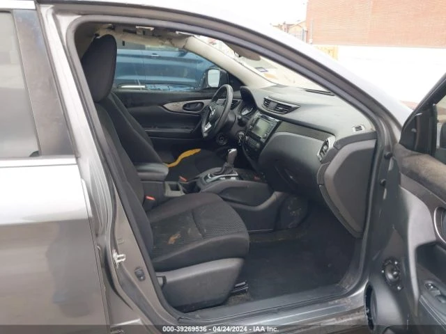 Nissan Rogue SPORT S, снимка 7 - Автомобили и джипове - 47213708