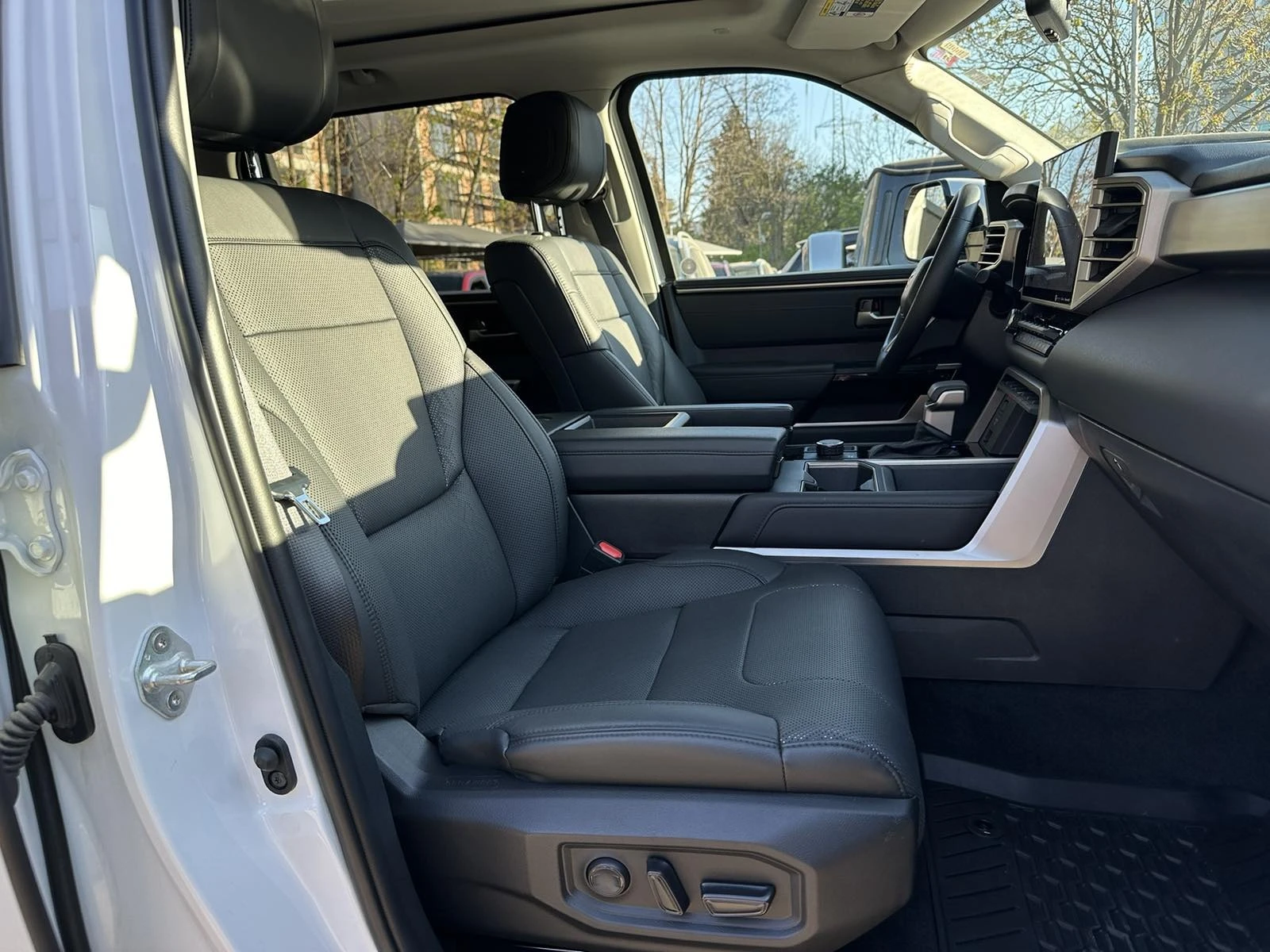 Toyota Tundra Limited i-Force Max  | Mobile.bg   12