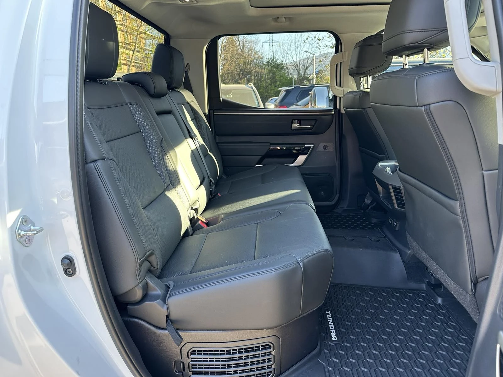 Toyota Tundra Limited i-Force Max  | Mobile.bg   14