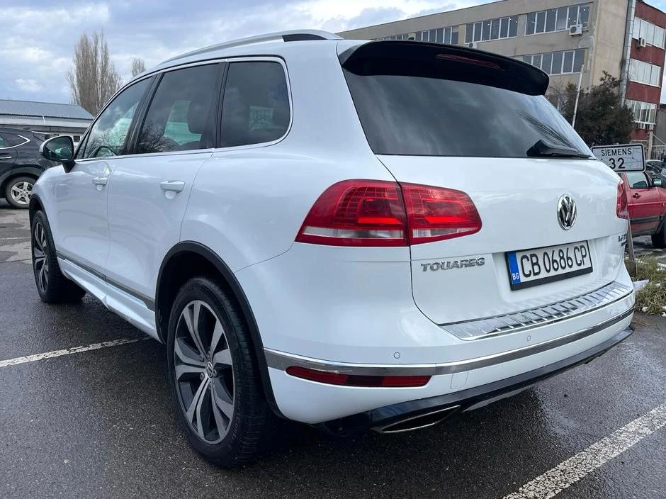 VW Touareg R-Line V6 3.0 TDi 4x4  - изображение 4