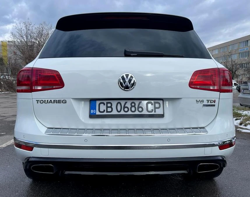 VW Touareg R-Line V6 3.0 TDi 4x4  - изображение 5