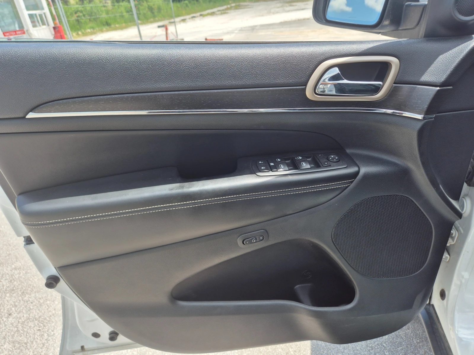Jeep Grand cherokee 3.6 - изображение 8