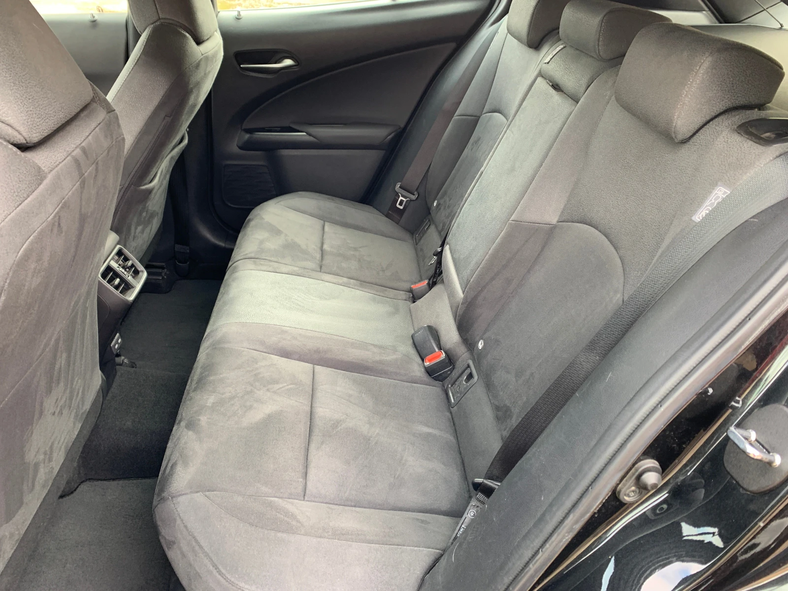 Lexus UX 250-Hybrid, снимка 14 - Автомобили и джипове - 53948067