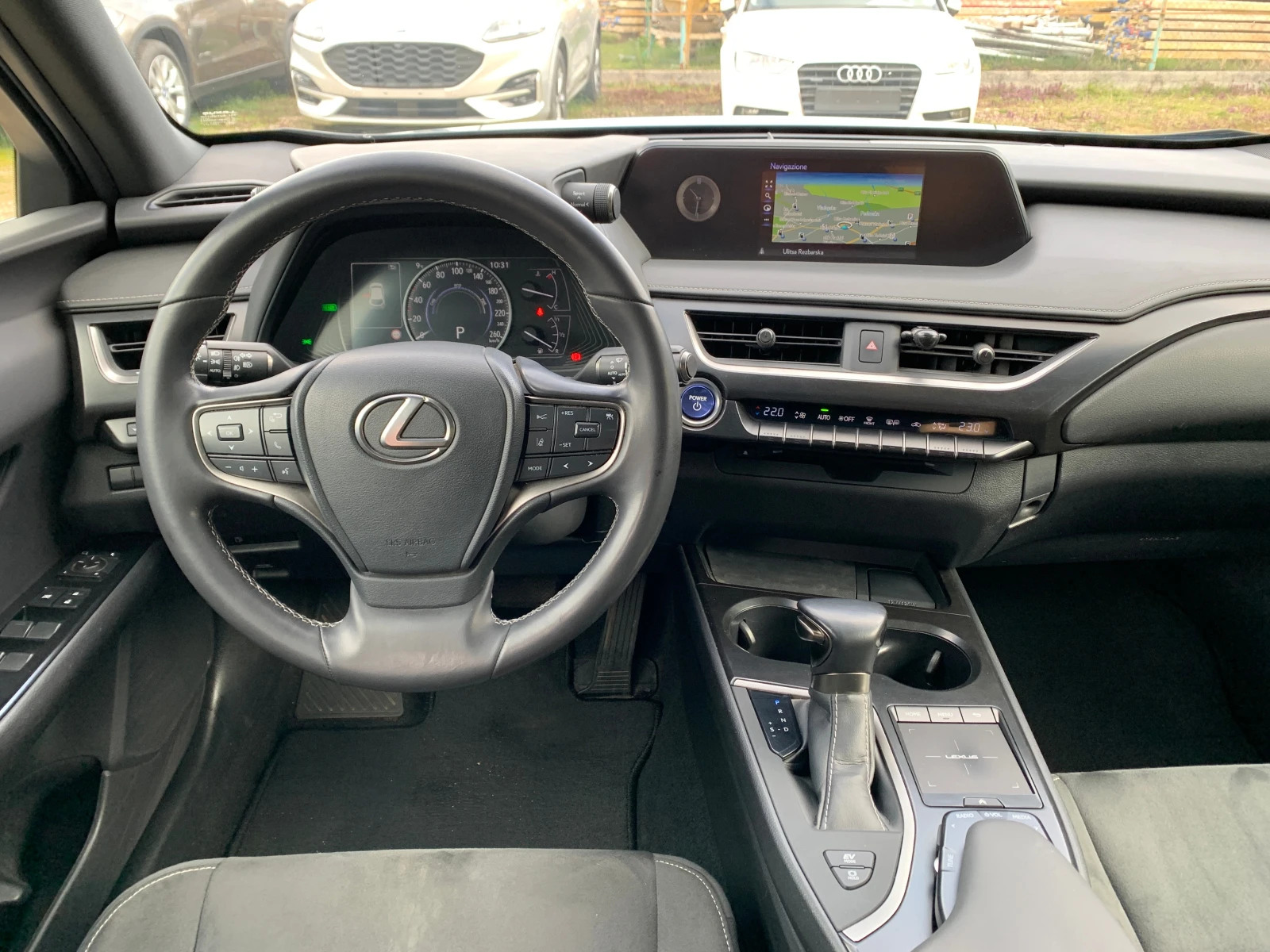 Lexus UX 250-Hybrid, снимка 9 - Автомобили и джипове - 53948067
