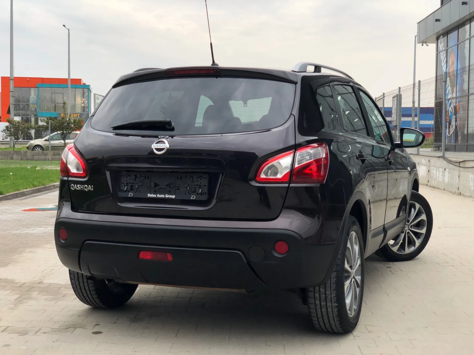 Nissan Qashqai 2.0i Facelift Tekna* ����� �������� �������* ���� | Mobile.bg � ����������� 2