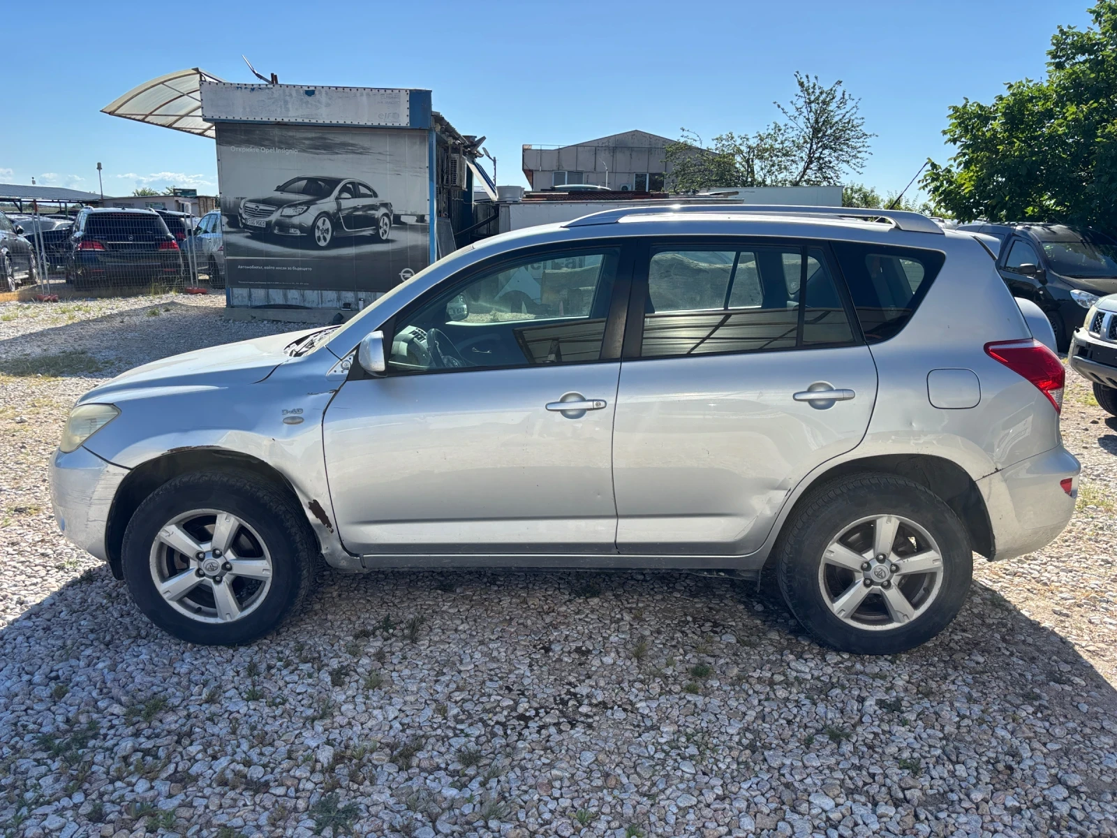 Toyota Rav4 2.2 D-4D, снимка 2 - Автомобили и джипове - 54708565