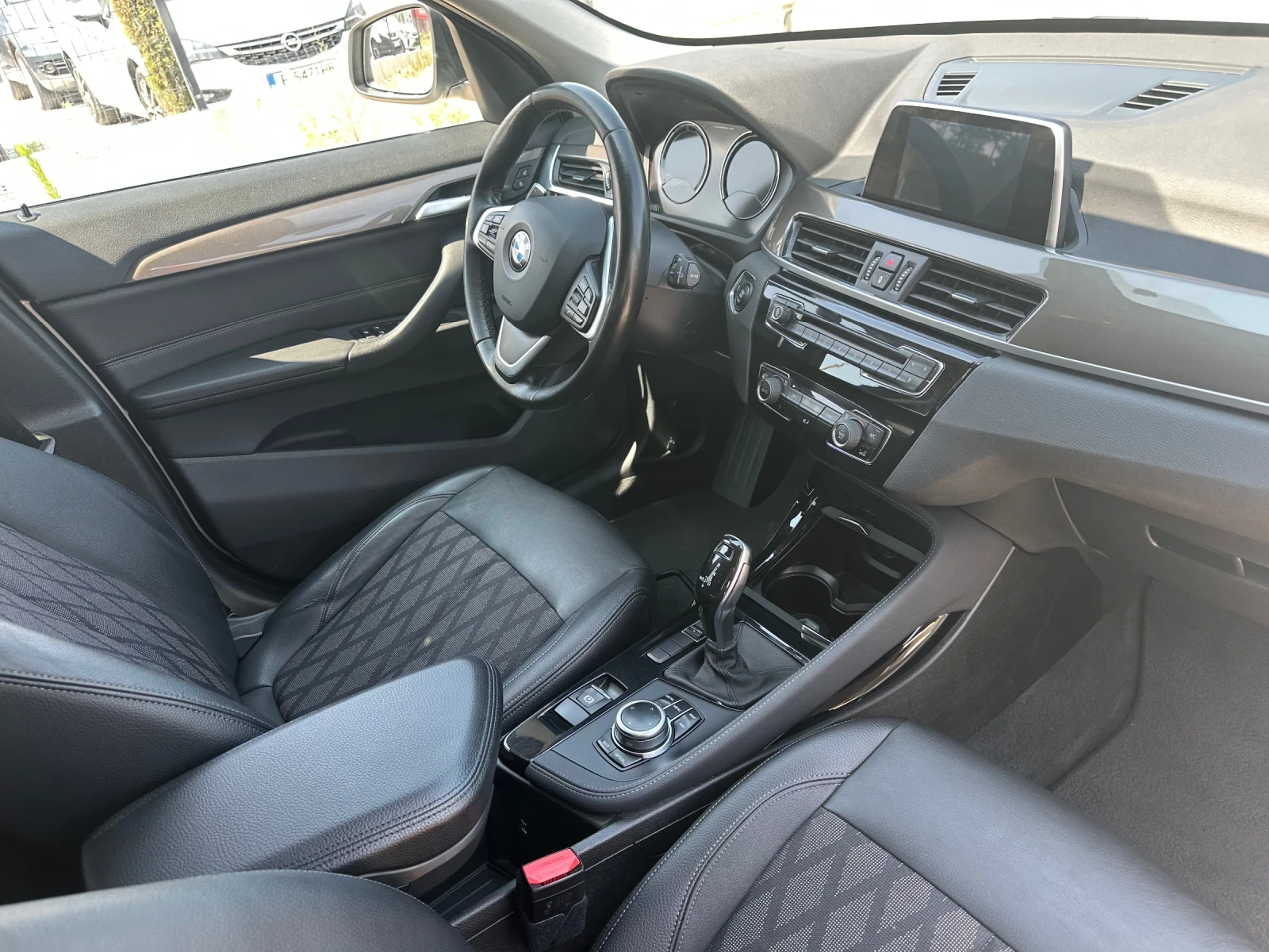 BMW X1 Sdrive 2.0 D Xline FACELIFT  NAVI/KAMERA/LED/Bi-xe, снимка 11 - Автомобили и джипове - 55143911