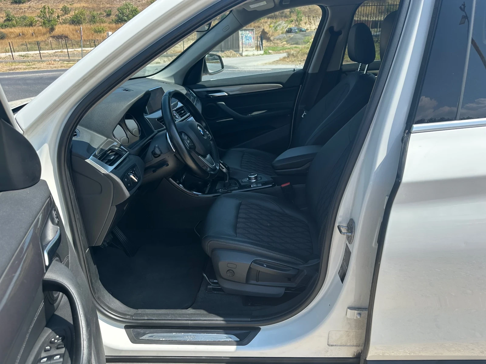 BMW X1 Sdrive 2.0 D Xline FACELIFT  NAVI/KAMERA/LED/Bi-xe, снимка 13 - Автомобили и джипове - 55143911
