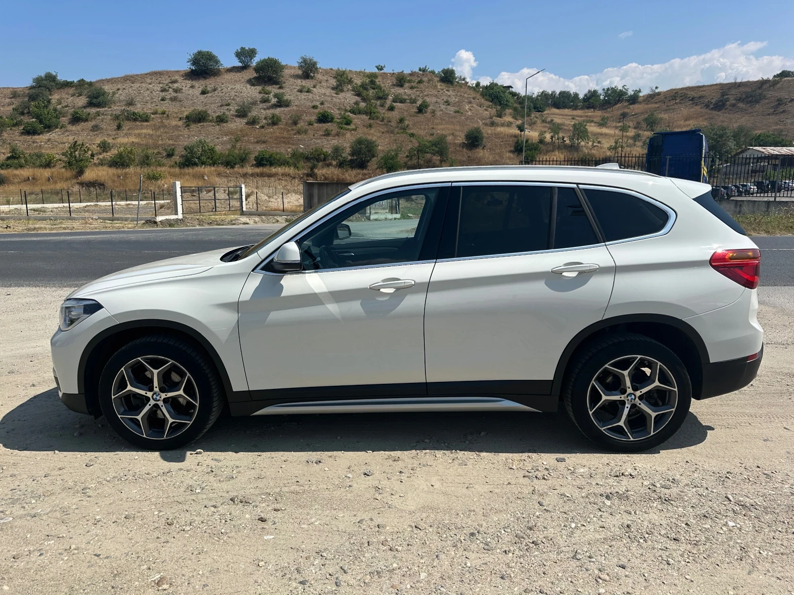 BMW X1 Sdrive 2.0 D Xline FACELIFT  NAVI/KAMERA/LED/Bi-xe, снимка 4 - Автомобили и джипове - 55143911