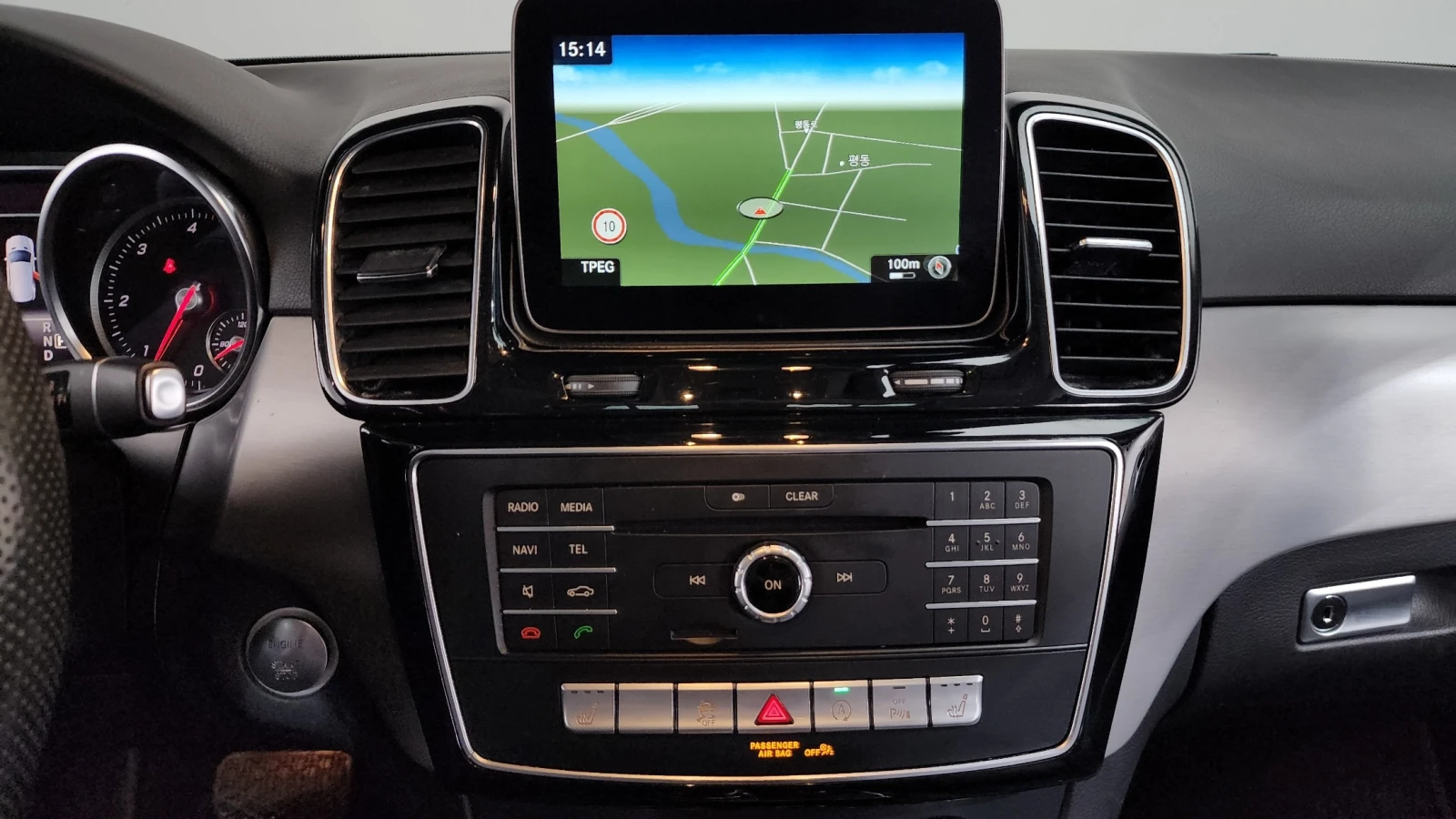 Mercedes-Benz GLE 350, снимка 12 - Автомобили и джипове - 55190720