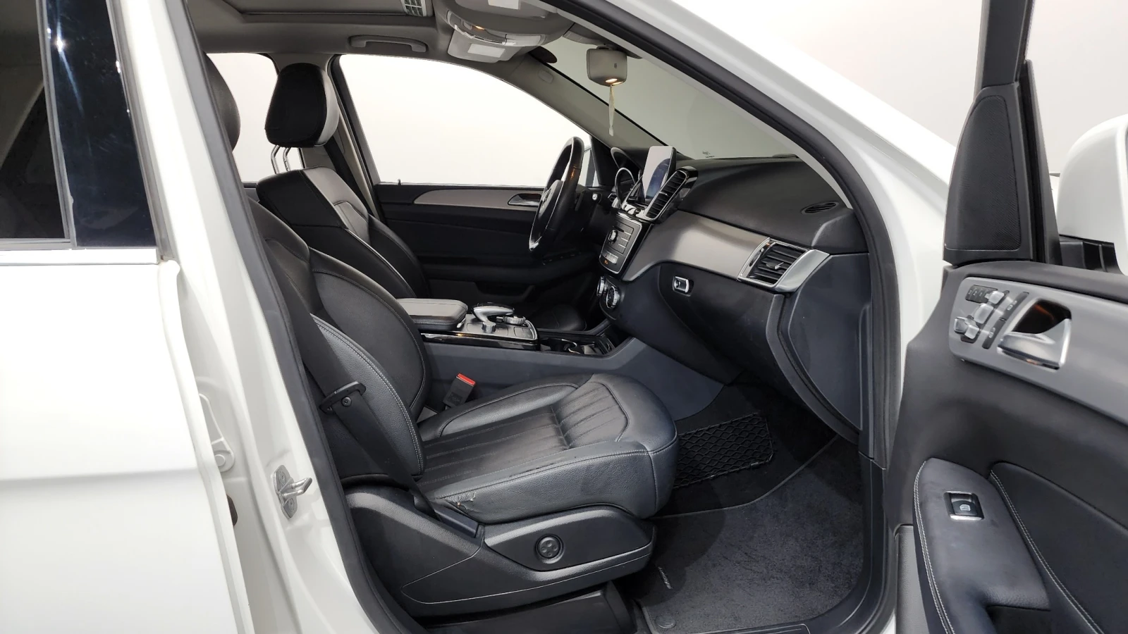 Mercedes-Benz GLE 350, снимка 9 - Автомобили и джипове - 55190720