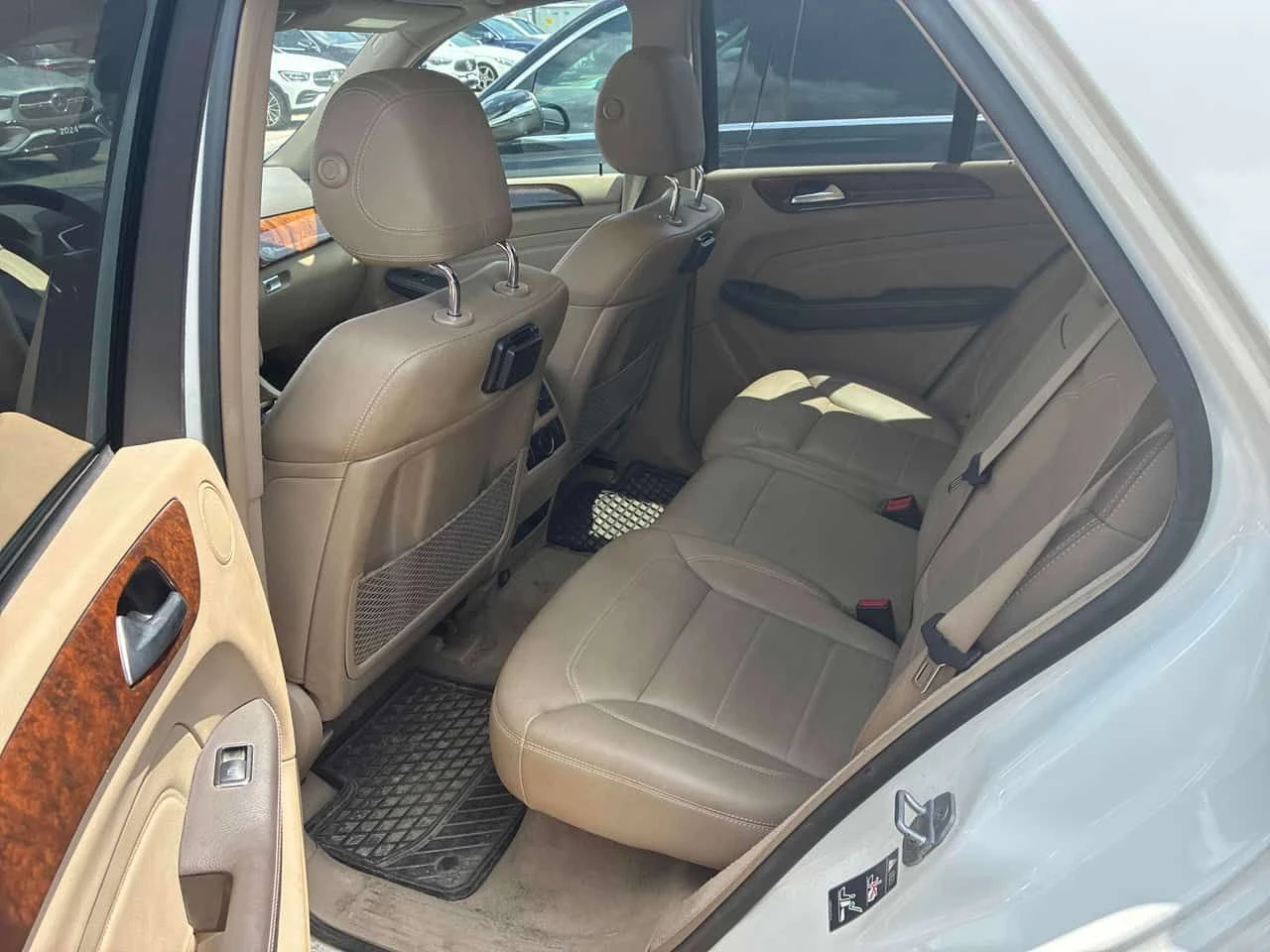 Mercedes-Benz ML 350 * BlueTEC * CARFAX * ЦЕНА ДО БГ, снимка 9 - Автомобили и джипове - 55261128