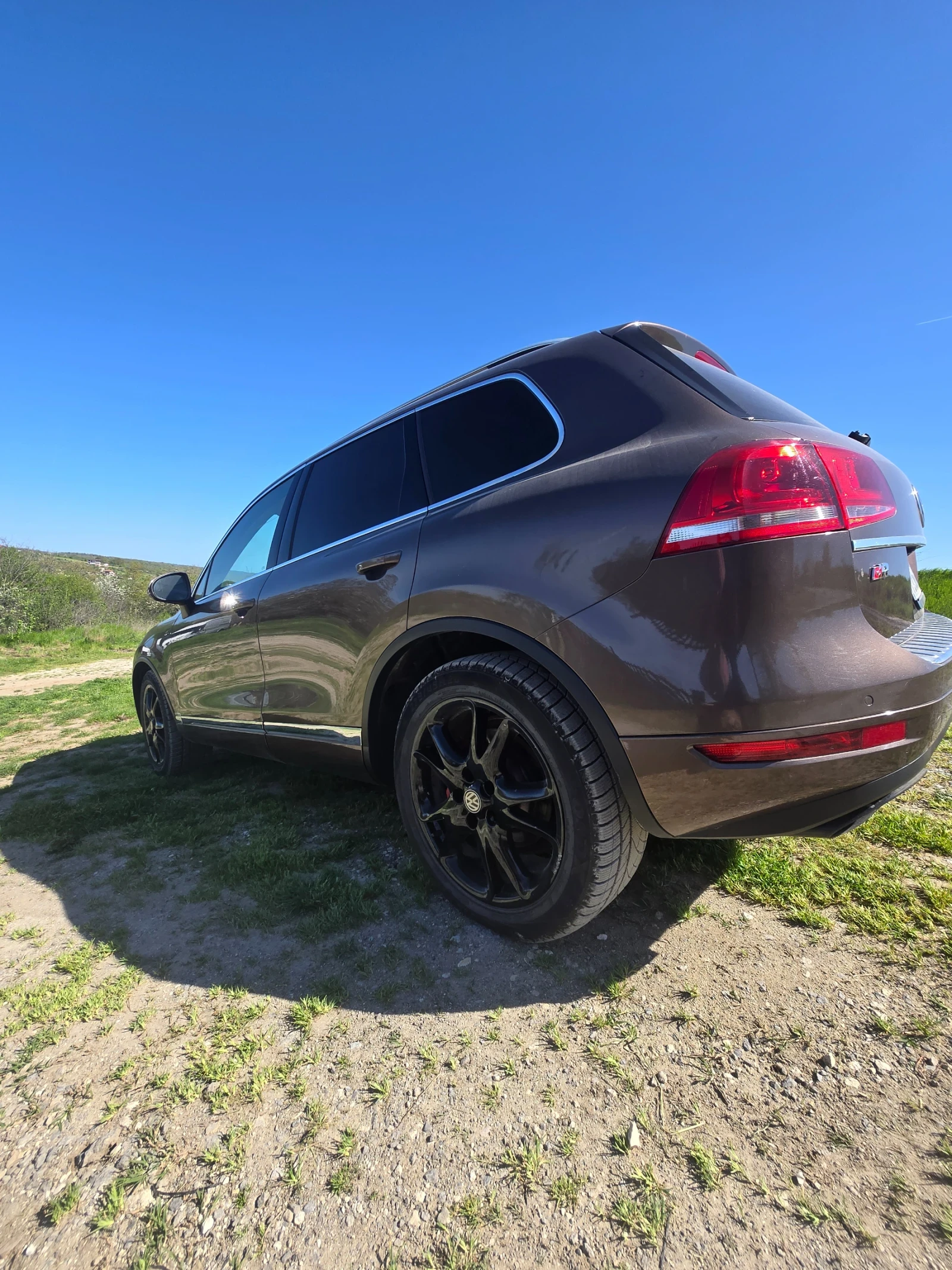 VW Touareg VW Touareg 4.2TDI V8 380к.с...R line ..KeyGo Dynau, снимка 8 - Автомобили и джипове - 55411818