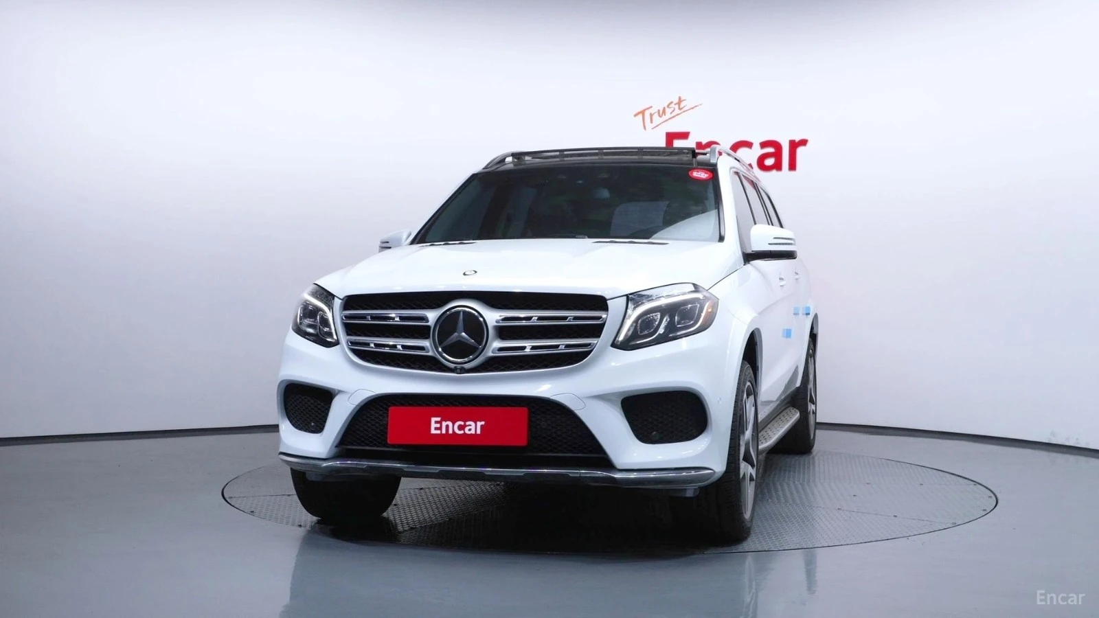 Mercedes-Benz GLS 350d 4MATIC* КОЖА* ОБДУХВ* НАВИ* ПАНО* МОНИТОРИ, снимка 3 - Автомобили и джипове - 55579630