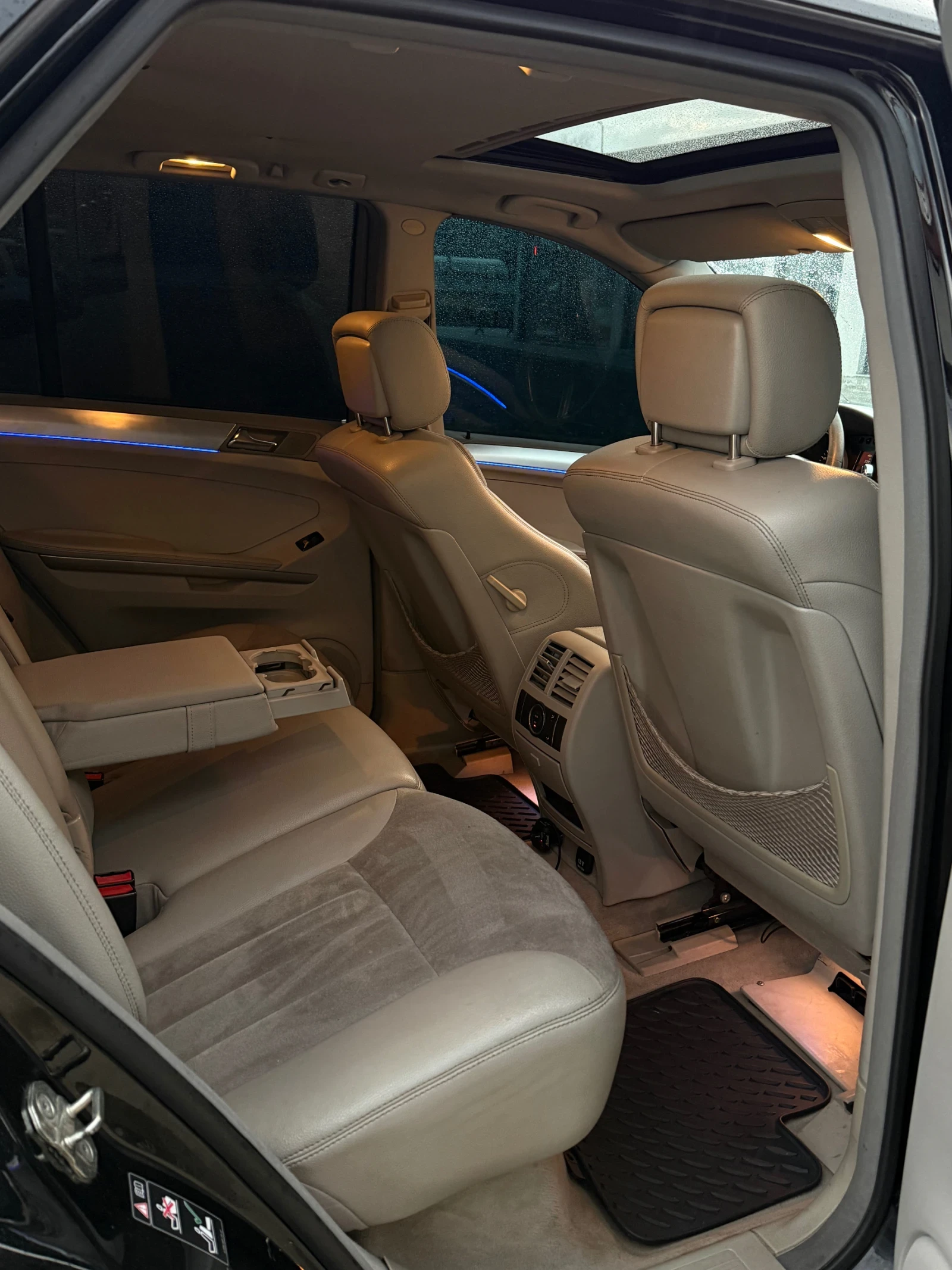 Mercedes-Benz ML 320 TOP!, снимка 8 - Автомобили и джипове - 55607324