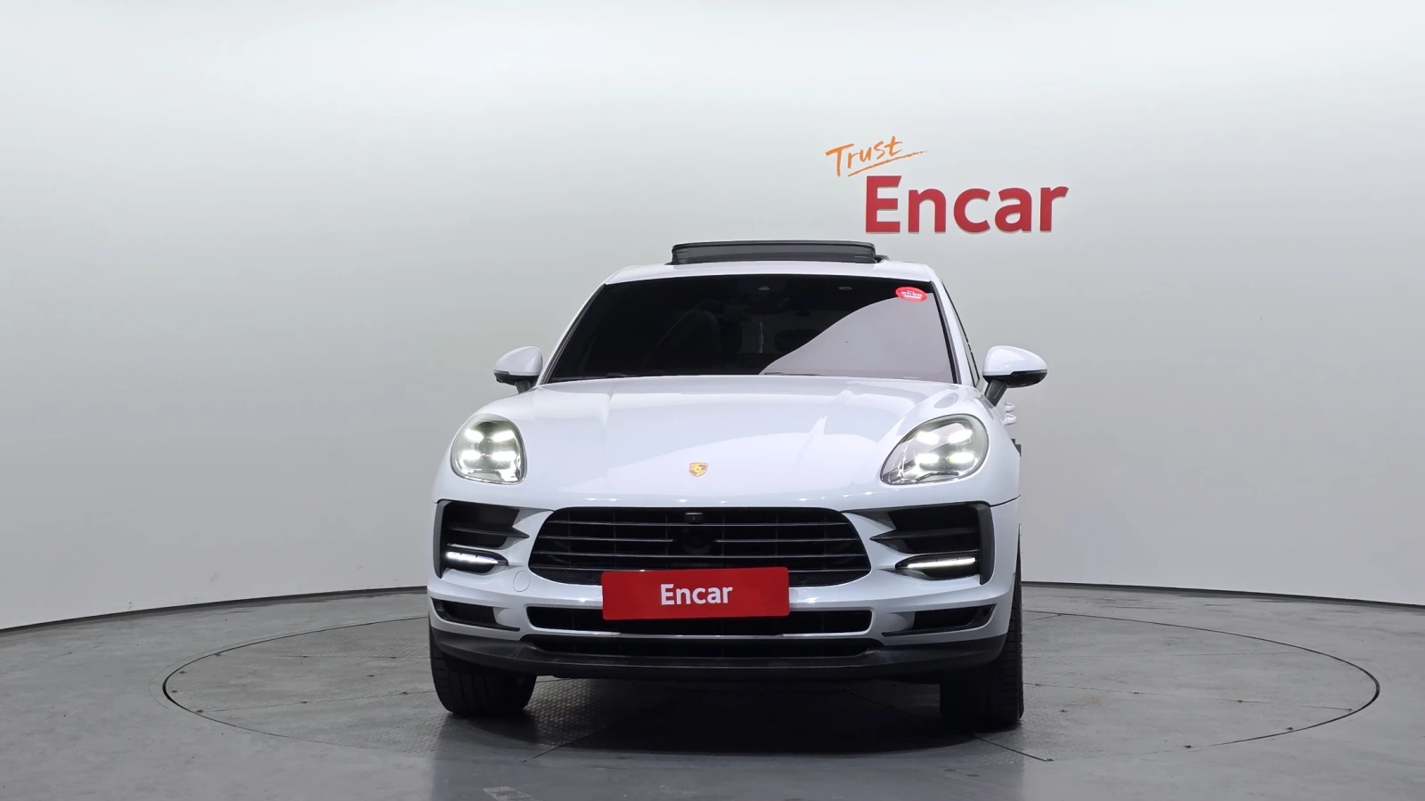 Porsche Macan ЕЛ. БАГАЖНИК* BLIND SPOT* 360* ЛЮК* КРАЙНА ЦЕНА, снимка 3 - Автомобили и джипове - 55608874