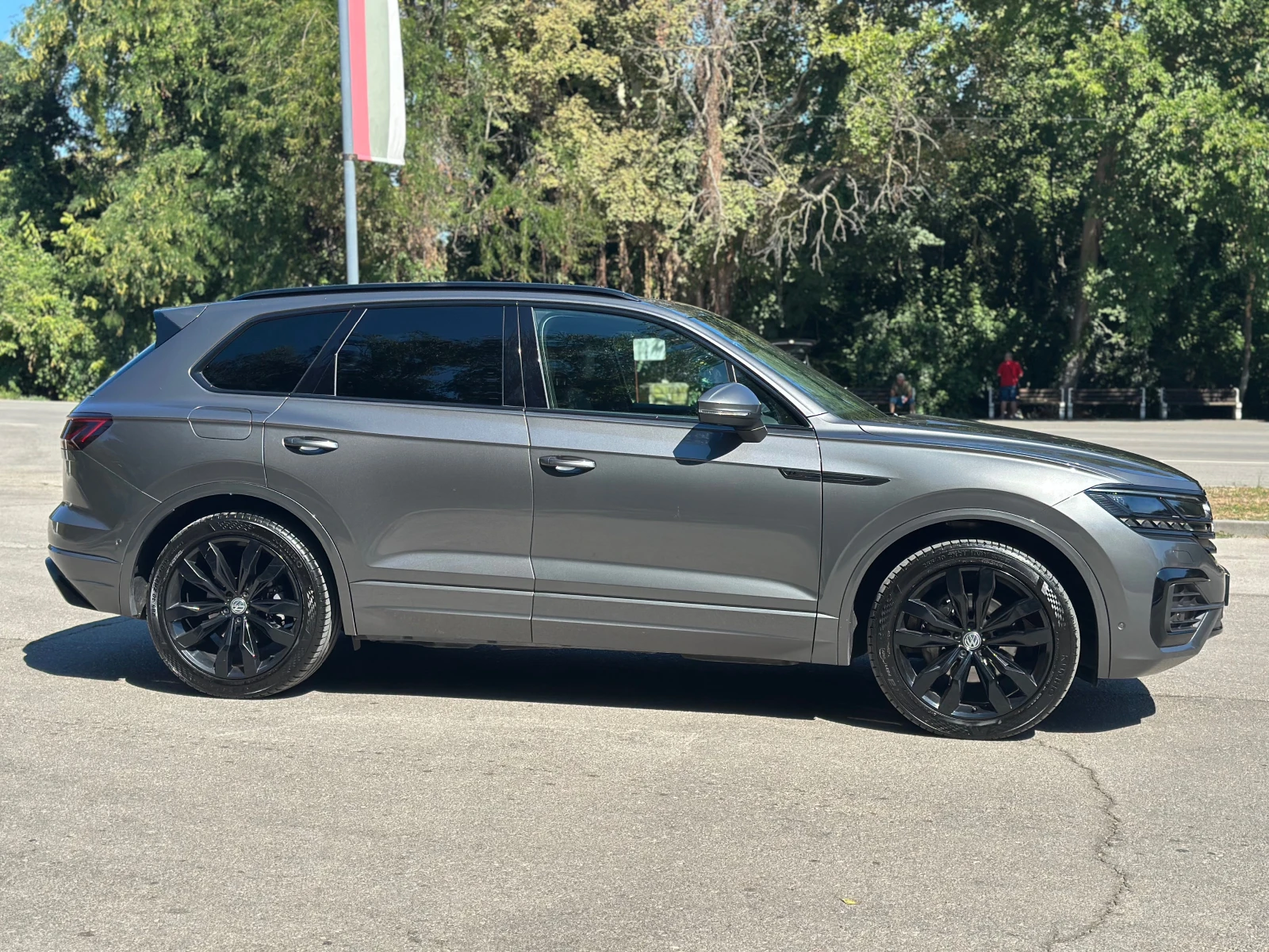 VW Touareg 3.0TDI R-line 286kc, снимка 6 - Автомобили и джипове - 56160684