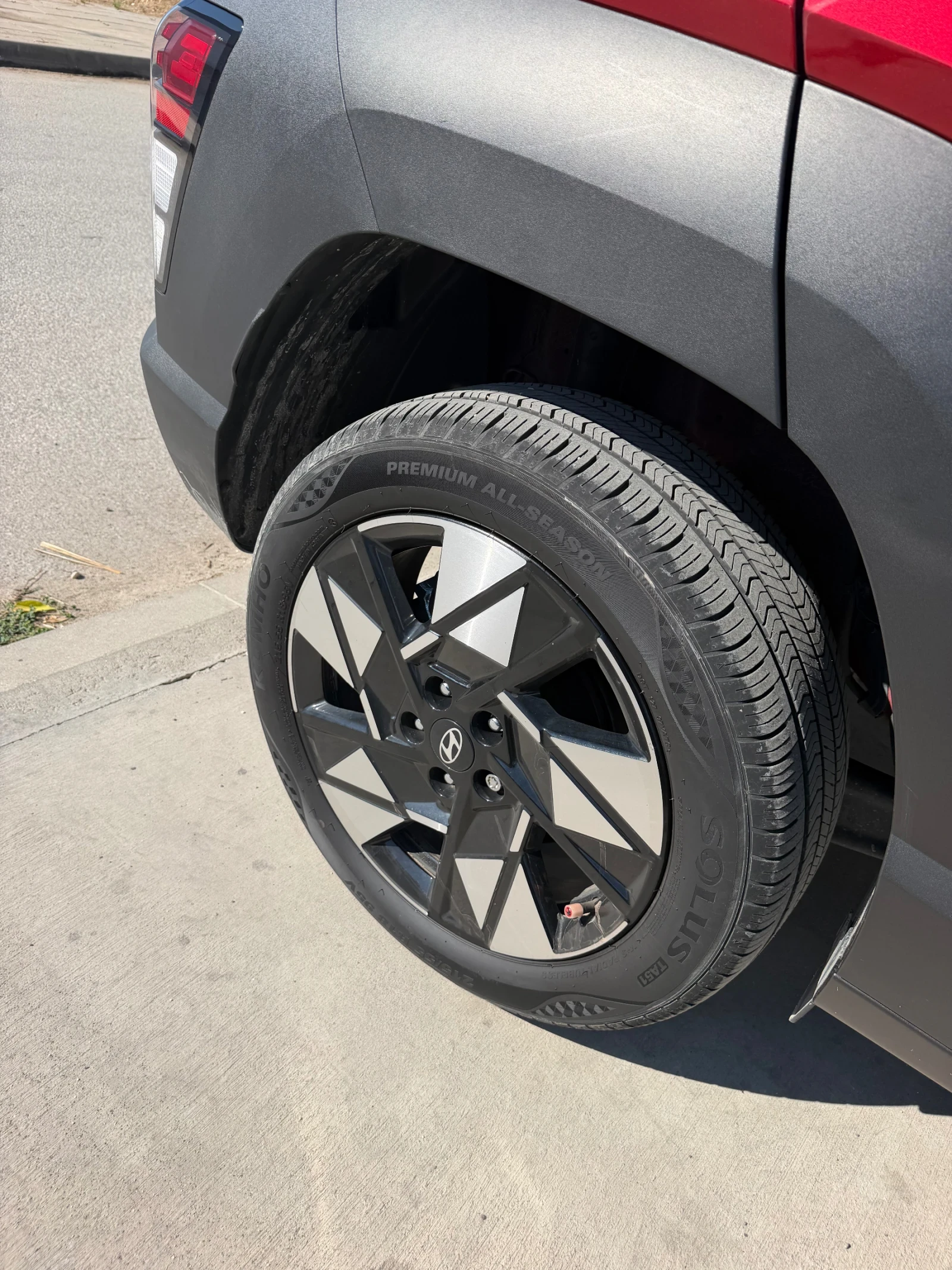 Hyundai Kona, снимка 4 - Автомобили и джипове - 56342902