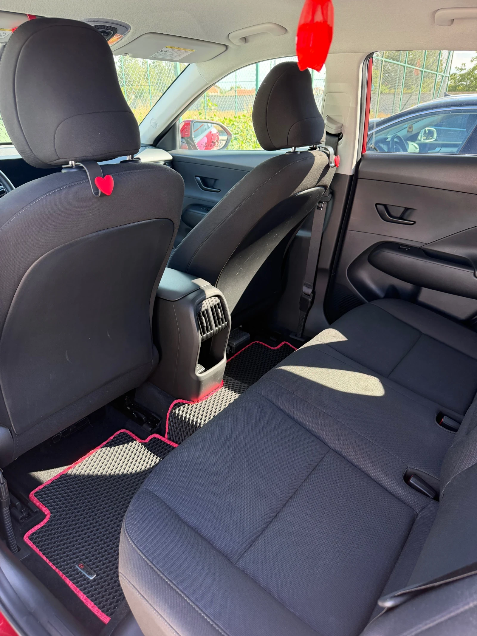 Hyundai Kona, снимка 8 - Автомобили и джипове - 56342902