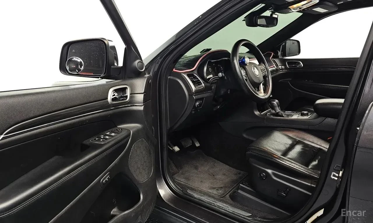 Jeep Grand cherokee, снимка 5 - Автомобили и джипове - 56706823