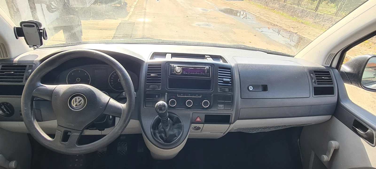 VW Transporter 2.0 TDI - изображение 9