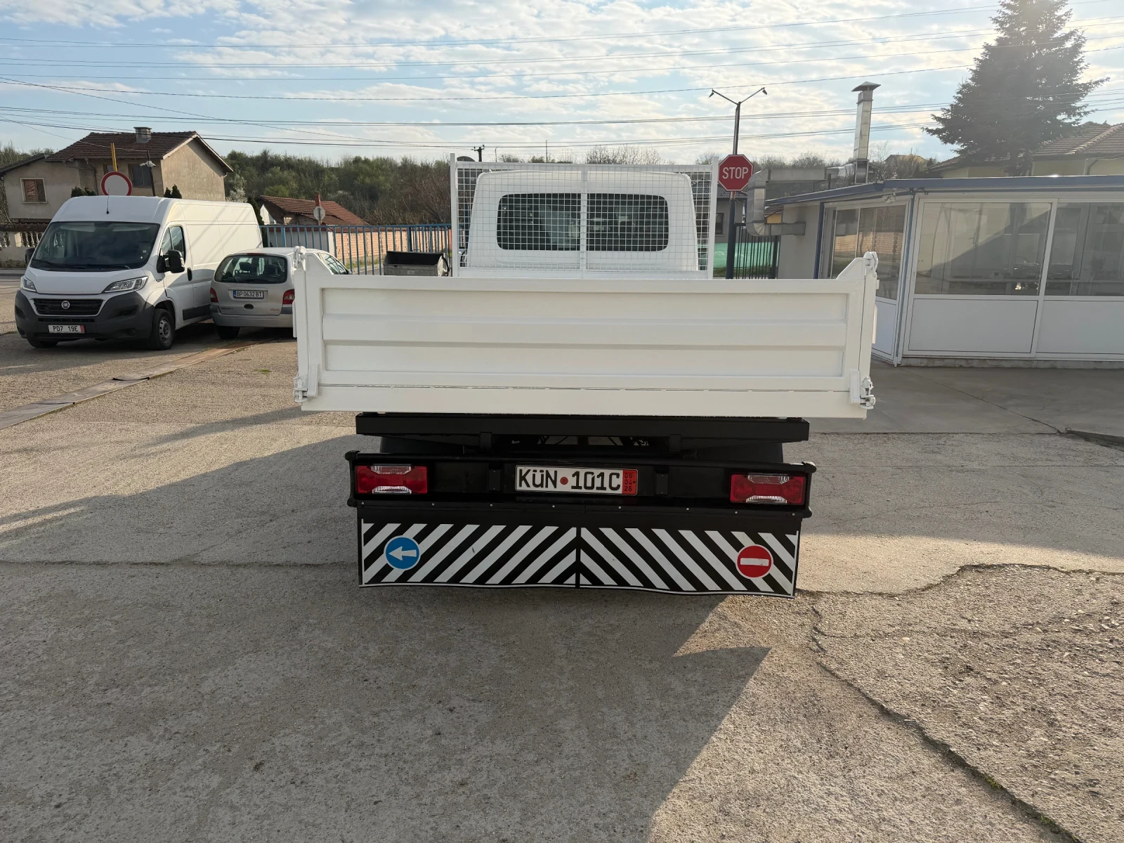 Iveco 35c15 Тристранен 150 коня, снимка 3 - Бусове и автобуси - 54168757