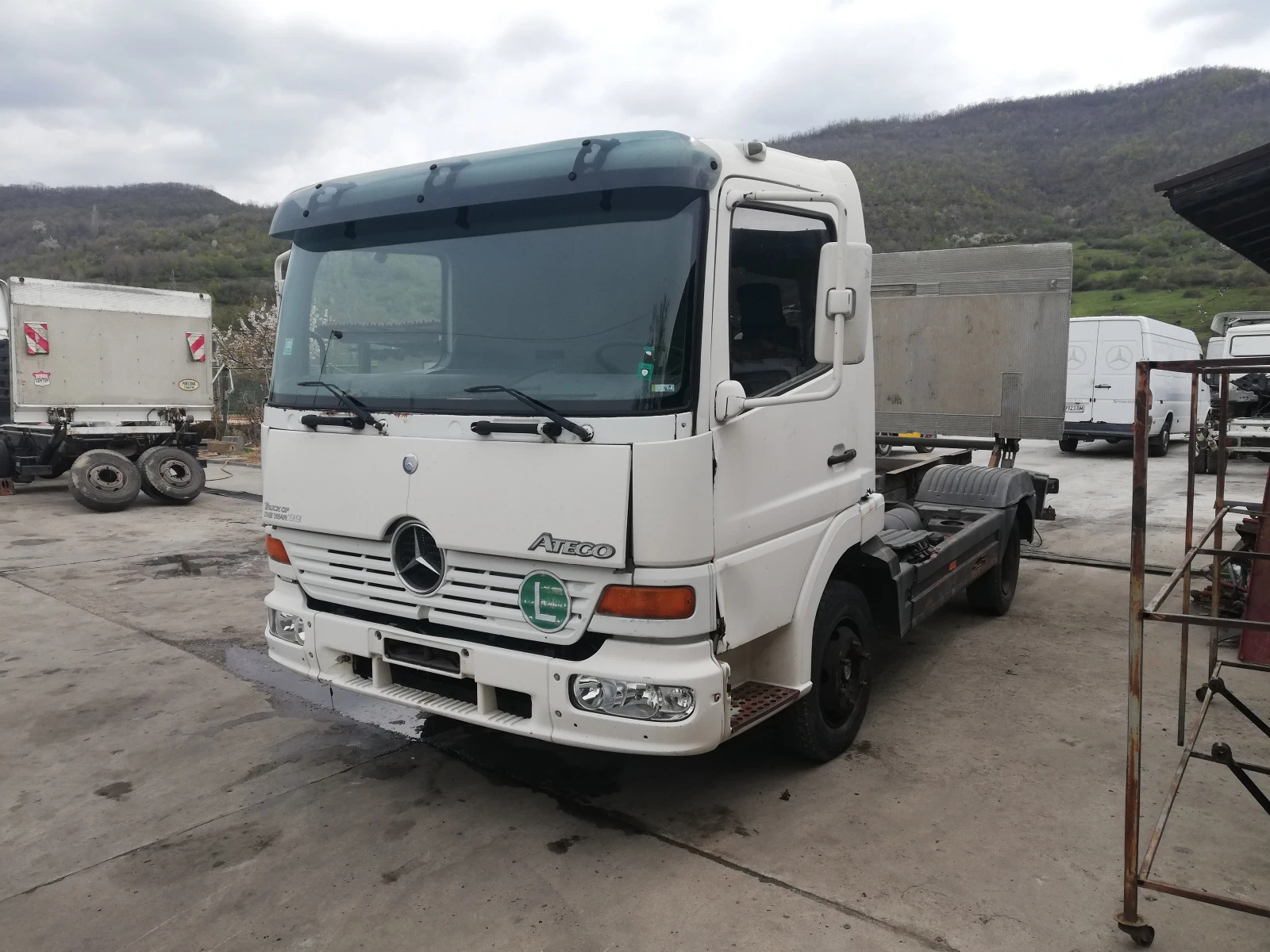 Mercedes-Benz Atego 815 на части - изображение 3