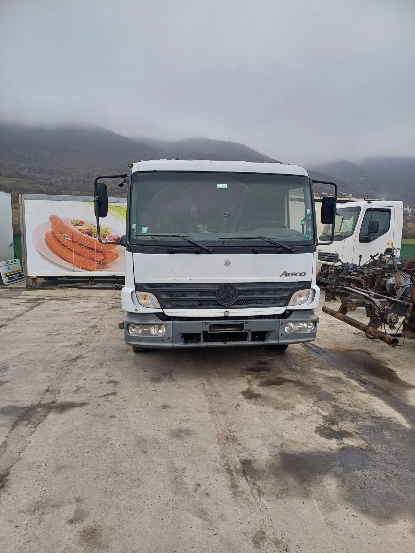 Mercedes-Benz Atego 815 на части, снимка 16 - Камиони - 37312874