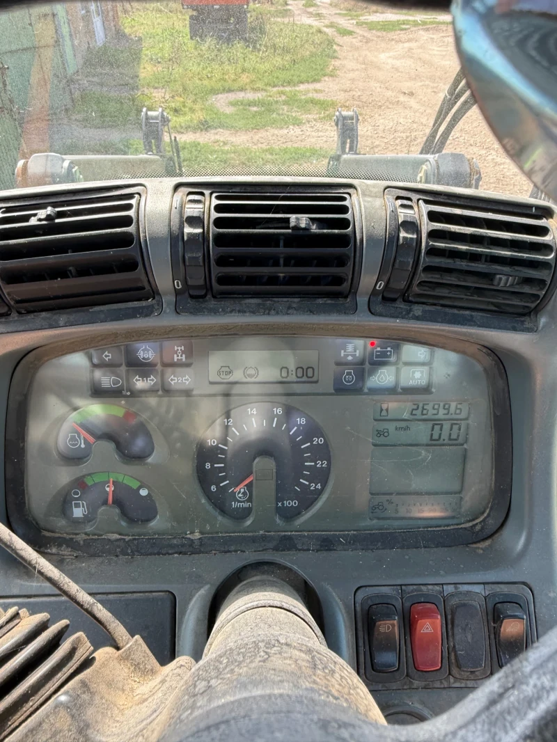 Трактор Deutz-Fahr Deutz-Fahr M620 + челен товарач STOLL 30FZ profiL, снимка 11 - Селскостопанска техника - 52397471