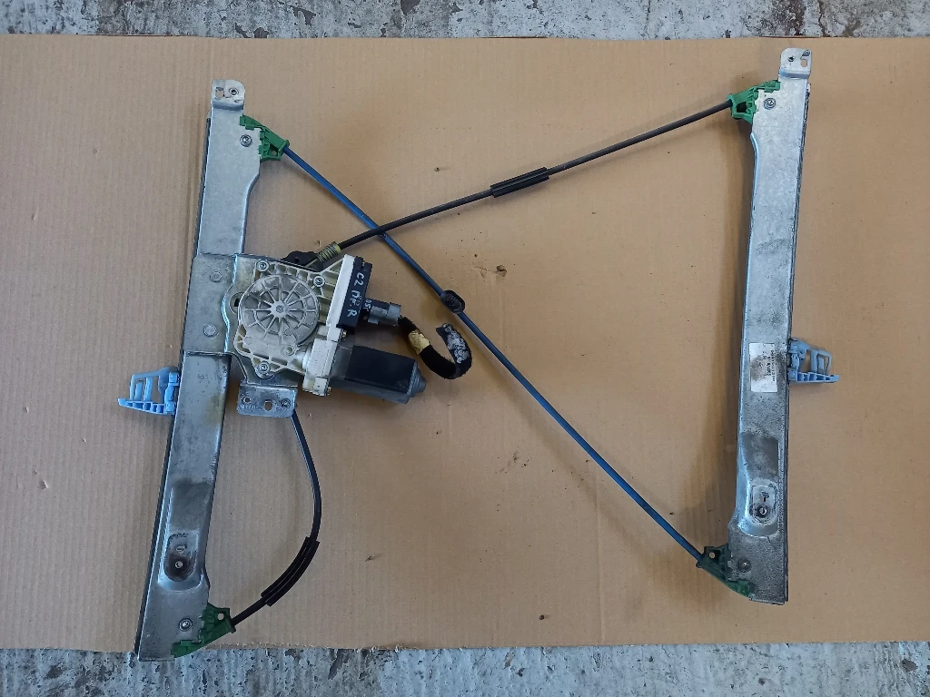 Ел машинка стъкло стъклоповдигач предна дясна Ситроен Ц2 1.1Б 