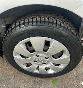 Toyota Yaris 32.500км !!! 1.3i, 101HP, снимка 17