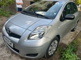 Toyota Yaris 32.500км !!! 1.3i, 101HP - 5490 € / 10737.51 лв. - 72958615 4